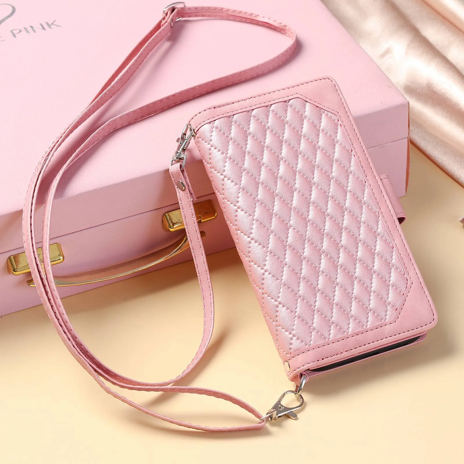 005 Style For Samsung Galaxy S22 Ultra 5G, Shockproof Phone Wallet Cover Zipper Pocket Anti-wear Case Rhombus Texture PU Leather Shell Stand with Strap Card Holder