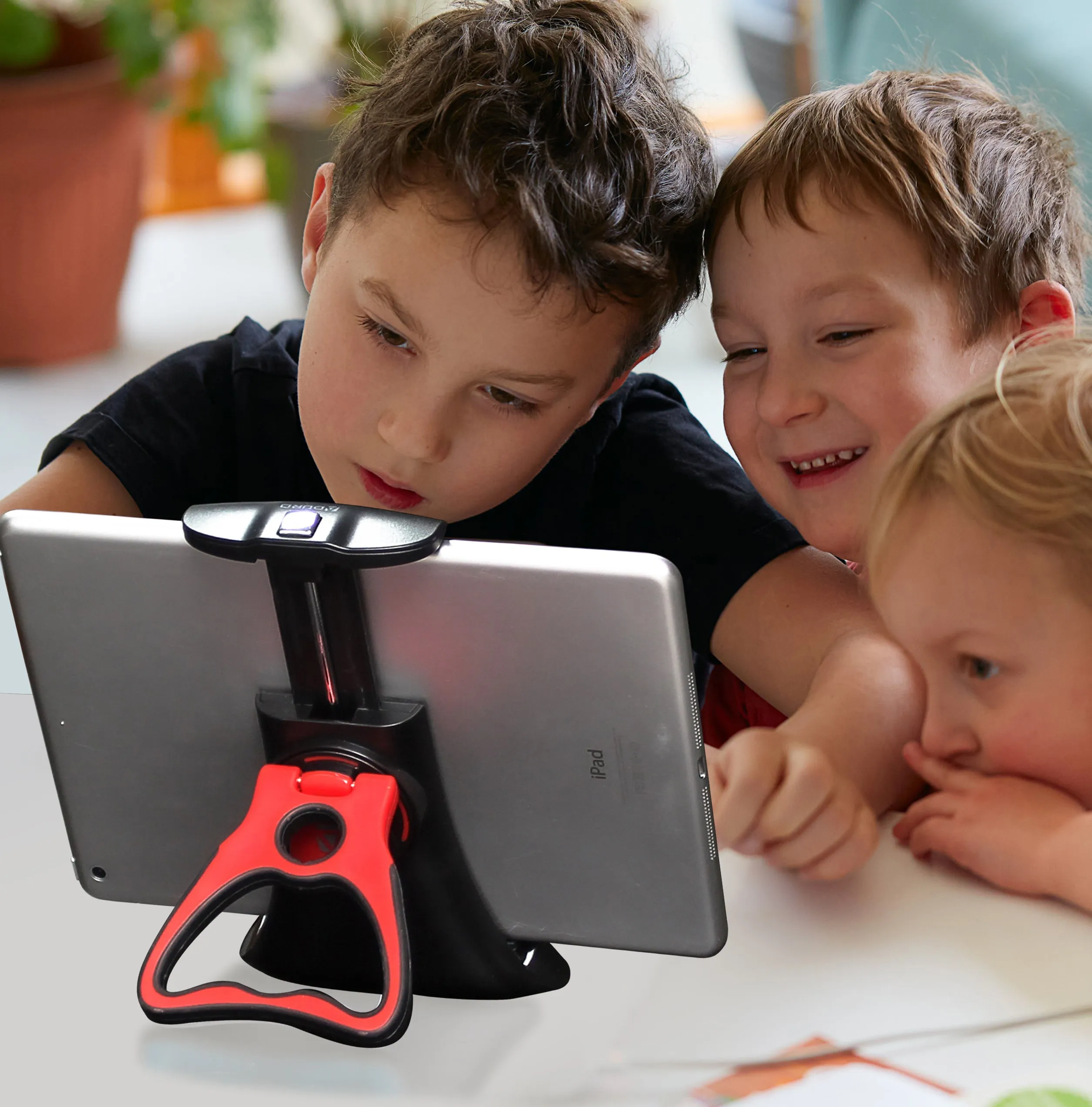 Aduro Easy-Grip Universal Rotating Phone & Tablet Stand