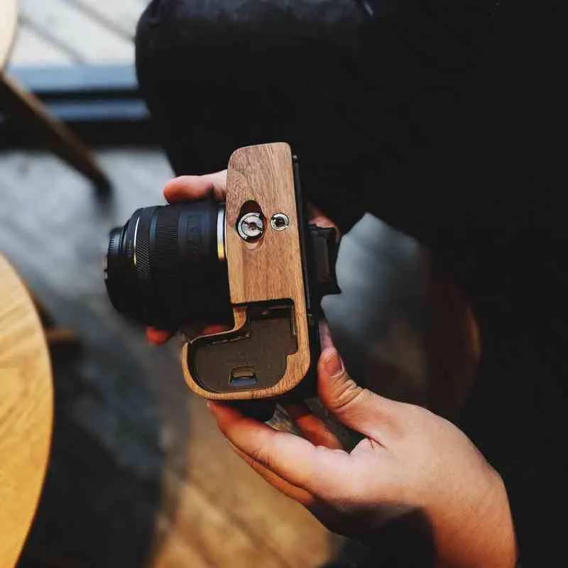 Canon EOS R Grip Base Plate Wood