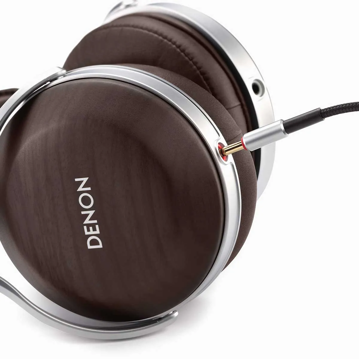 Denon AH-D5200 Closed-Back Headphones