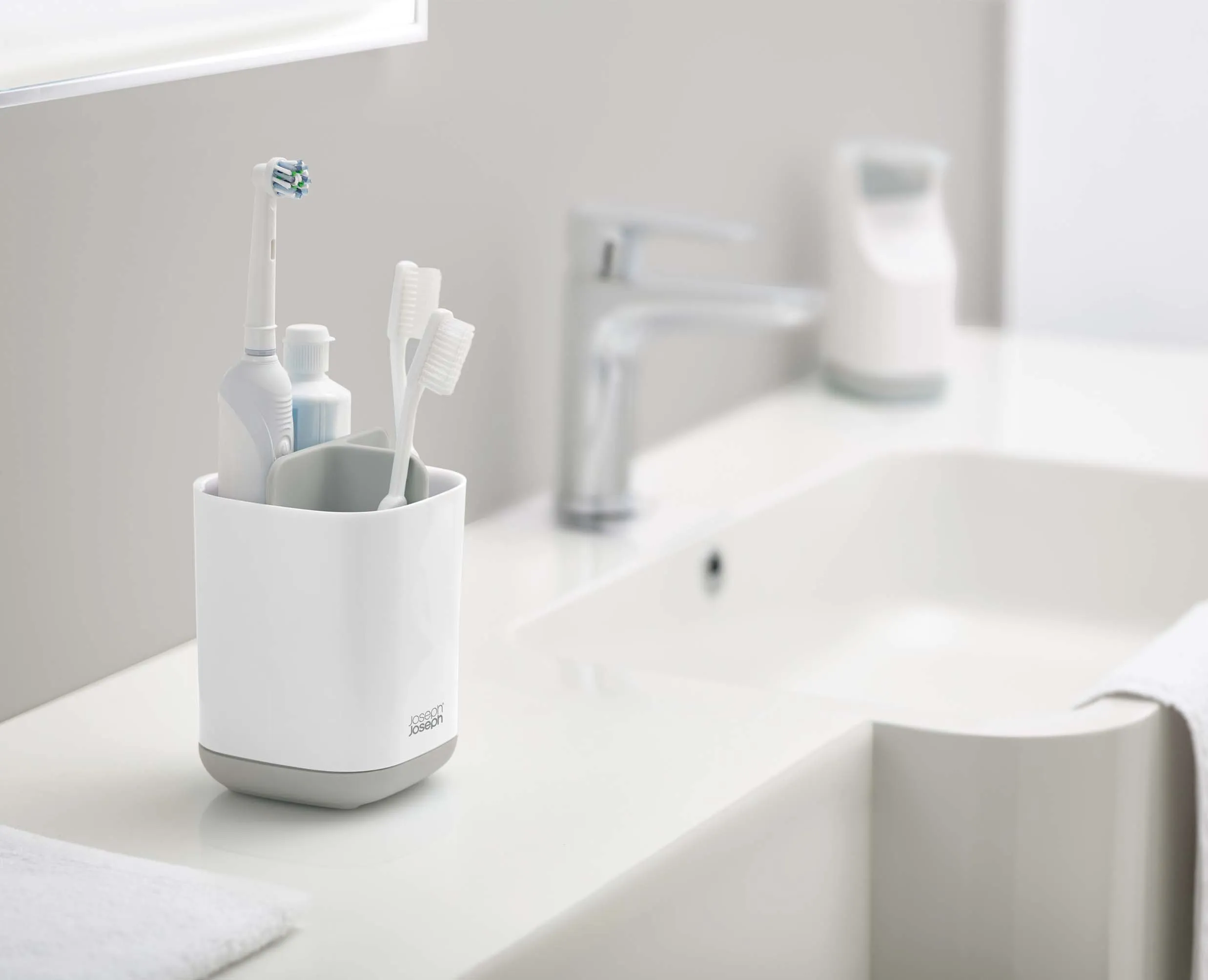 EasyStore™ Light Grey Toothbrush Holder