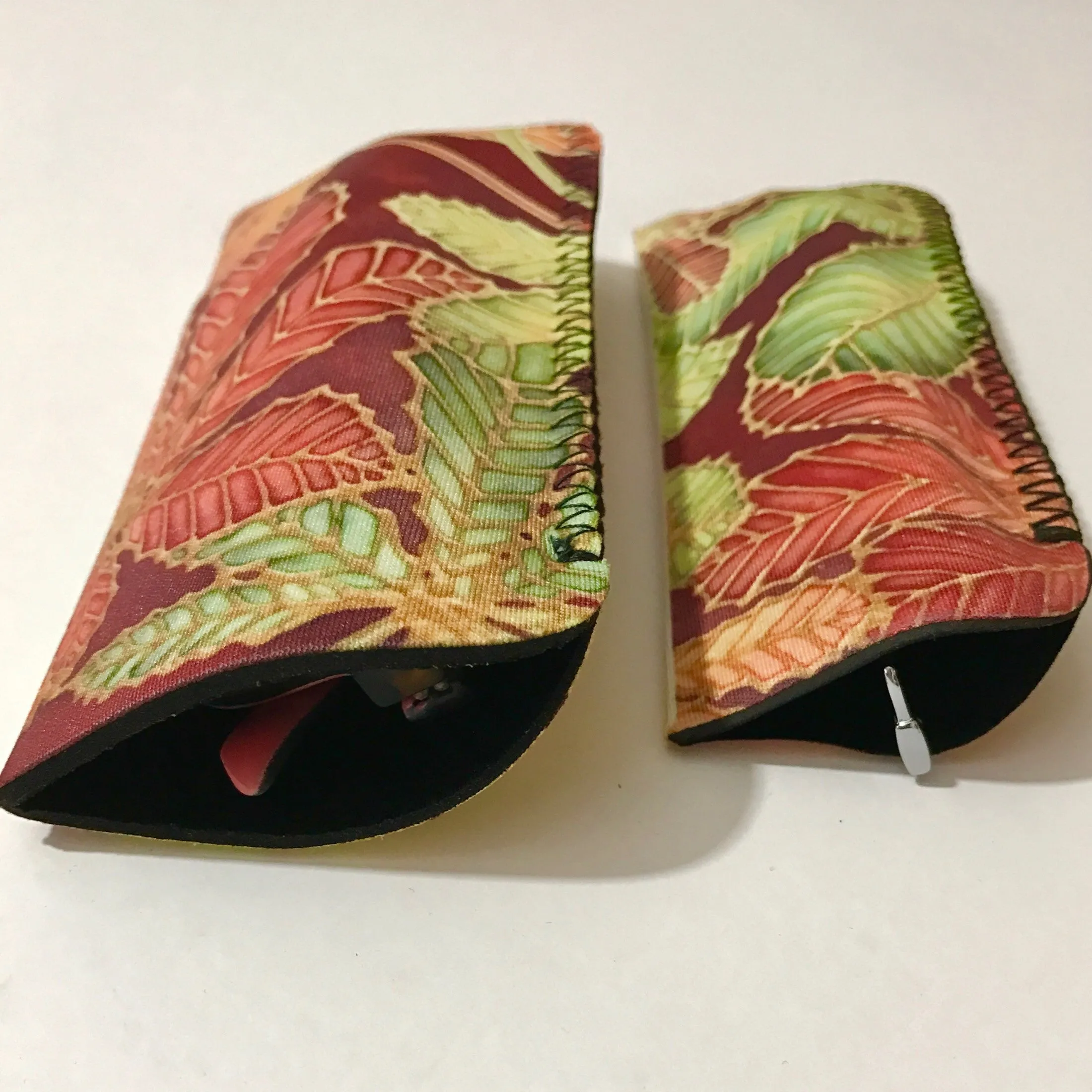 Green Leaf Padded glasses cover - Horse Chestnut Leaves reading or large glasses cover