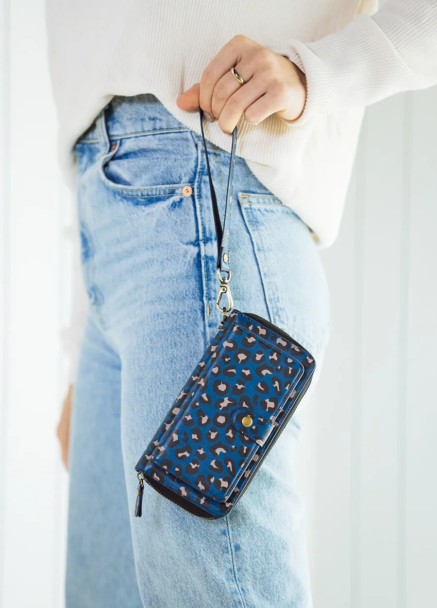 Ultimate Wristlet Phone Case in Blue Leopard