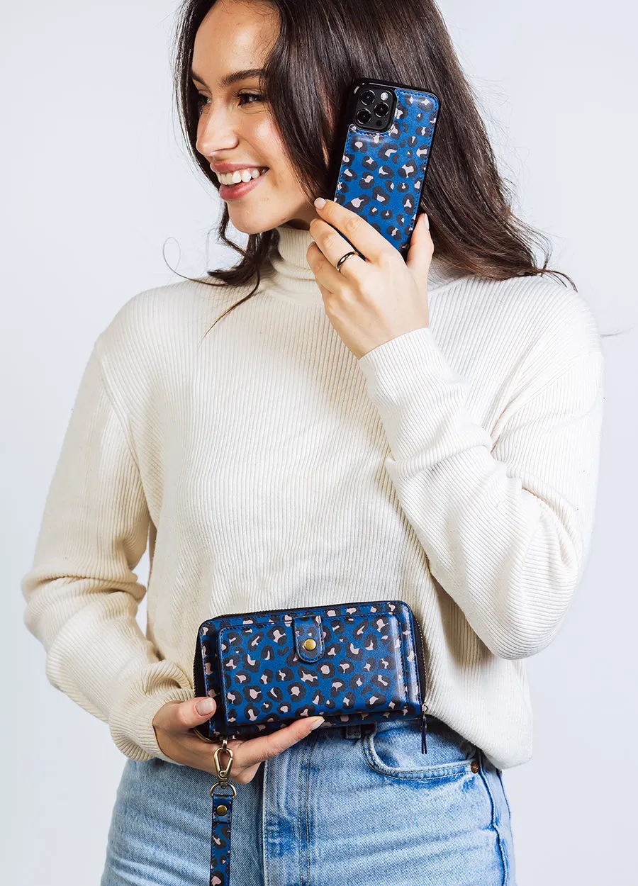 Ultimate Wristlet Phone Case in Blue Leopard