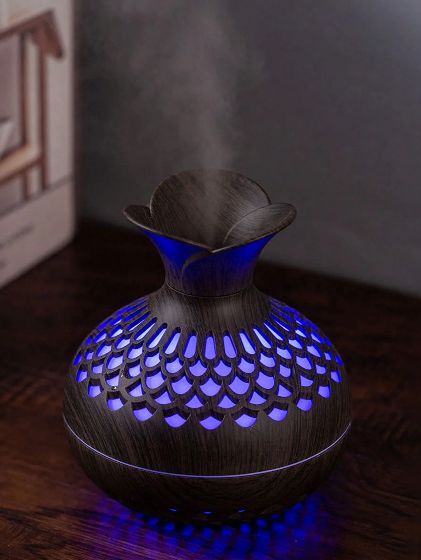 USB 300ml Mini Air Humidifier Dark Wood Grain Aroma Diffuser Ultrasonic Atomizer, Colourful Night Light, Suitable For Family Bedroom Desktop Use